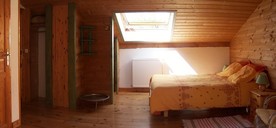 Gite isère Au Vieux Four à Pain La grande chambre Belledonne. Cette grande chambre 