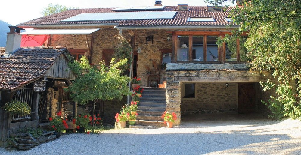 Au Vieux Four à Pain Chambres d'hôtes - Gîte en Isère